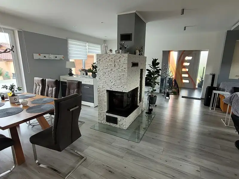 Prodej rodinného domu 250 m², pozemek 1717 m², Roudnice nad Labem – náhled fotky 2