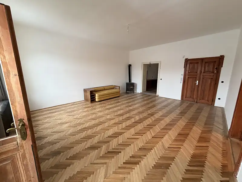 Prodej bytu 2+1 86 m², Jindřichův Hradec – náhled fotky 1