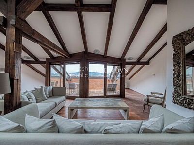 Pronájem bytu 4+1 282 m² (Mezonet)