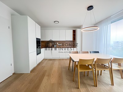 Pronájem bytu 4+kk 112 m² (Jednopodlažní) — photo 2