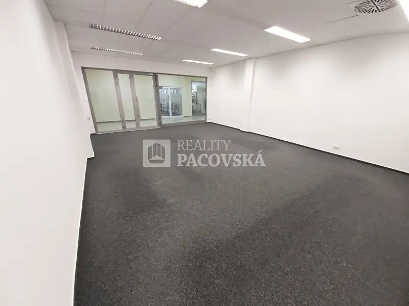 Pronájem kanceláře 62 m², Ústí nad Labem – náhled fotky 3