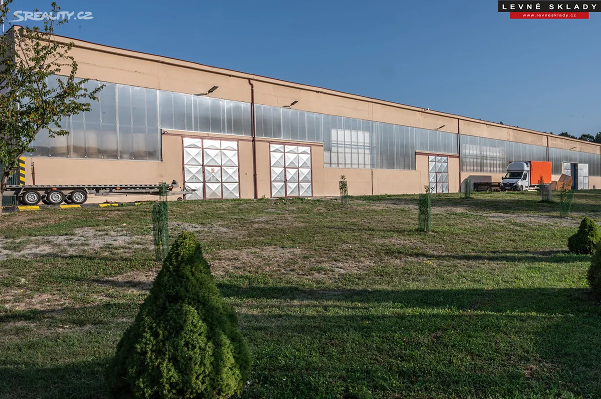 Pronájem skladového prostoru 1494 m², Rabakov