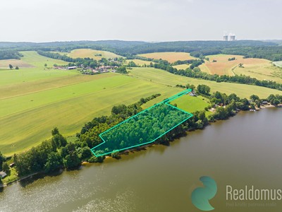Prodej  stavebního pozemku 9 993 m²