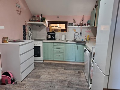 Pronájem bytu 2+1 50 m² (Podkrovní)