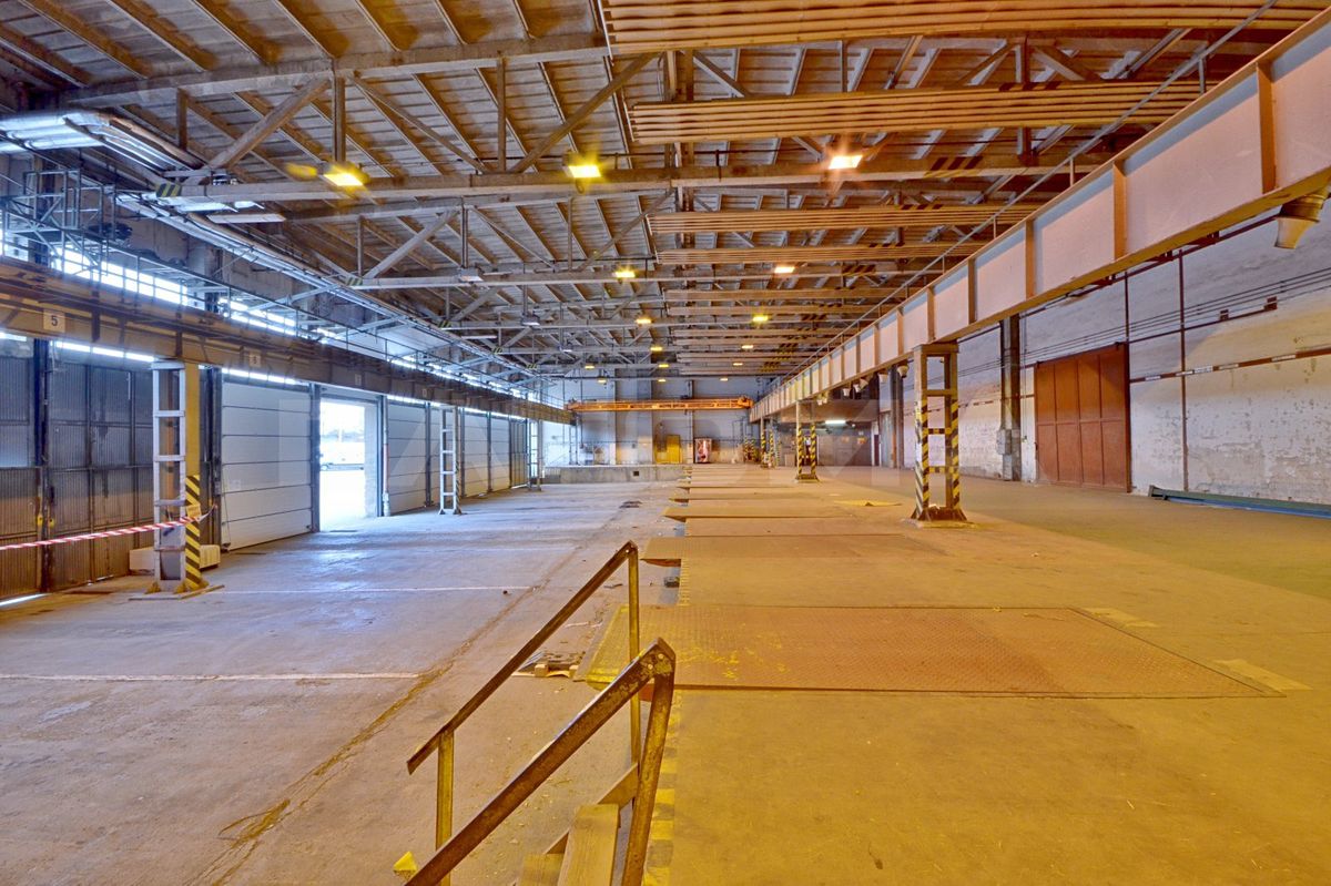 Pronájem skladového prostoru 1025 m² – fotografie 5