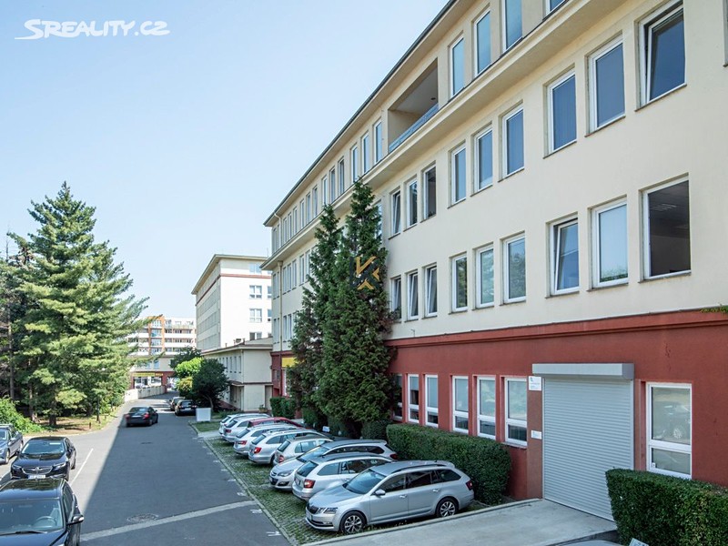 Pronájem obchodního prostoru 330 m², Praha