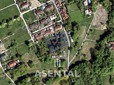 Prodej stavebního pozemku 2458 m²