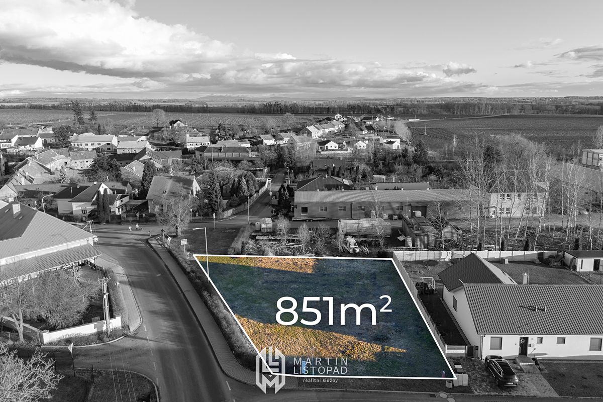 Prodej stavebního pozemku 851 m² – fotografie 3