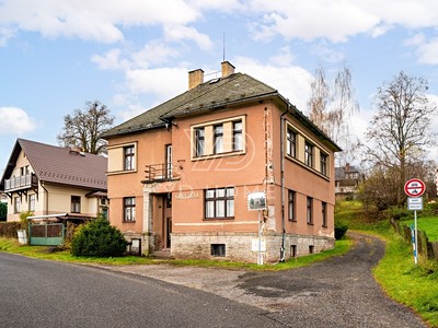 Prodej  rodinného domu 220 m², pozemek 633 m²