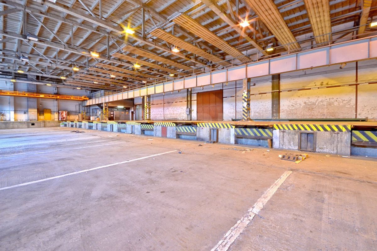 Pronájem skladového prostoru 1025 m² – fotografie 3