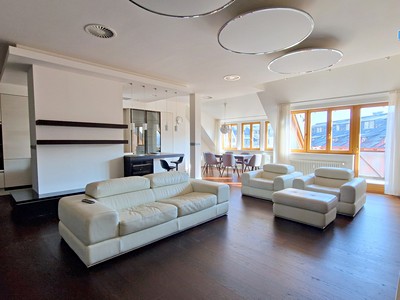 Pronájem bytu 3+kk 200 m²
