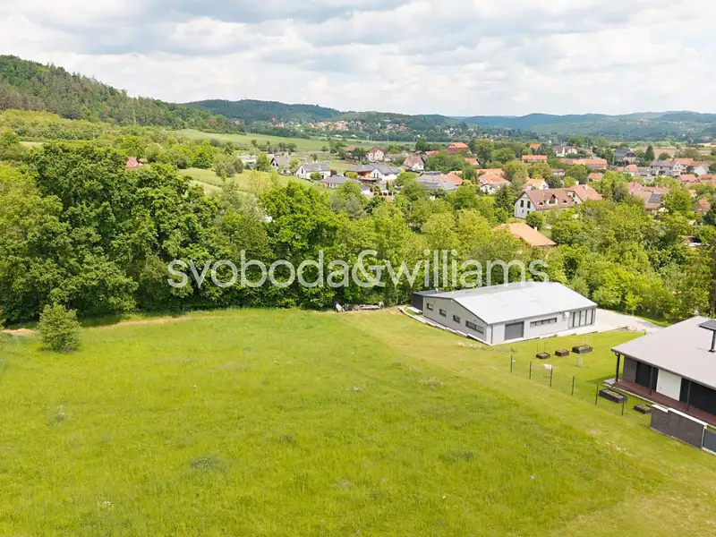 Prodej stavebního pozemku 1665 m², Buš – náhled fotky 2