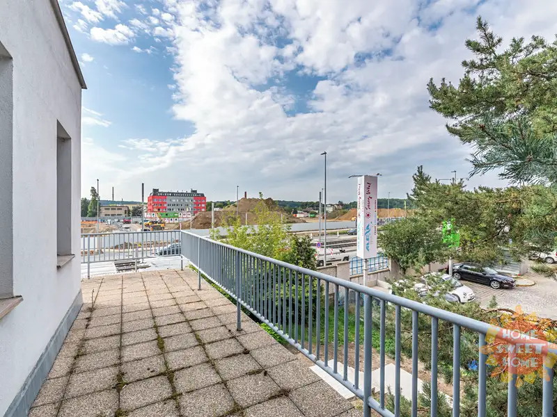 Pronájem kanceláře 20 m², Praha – náhled fotky 3