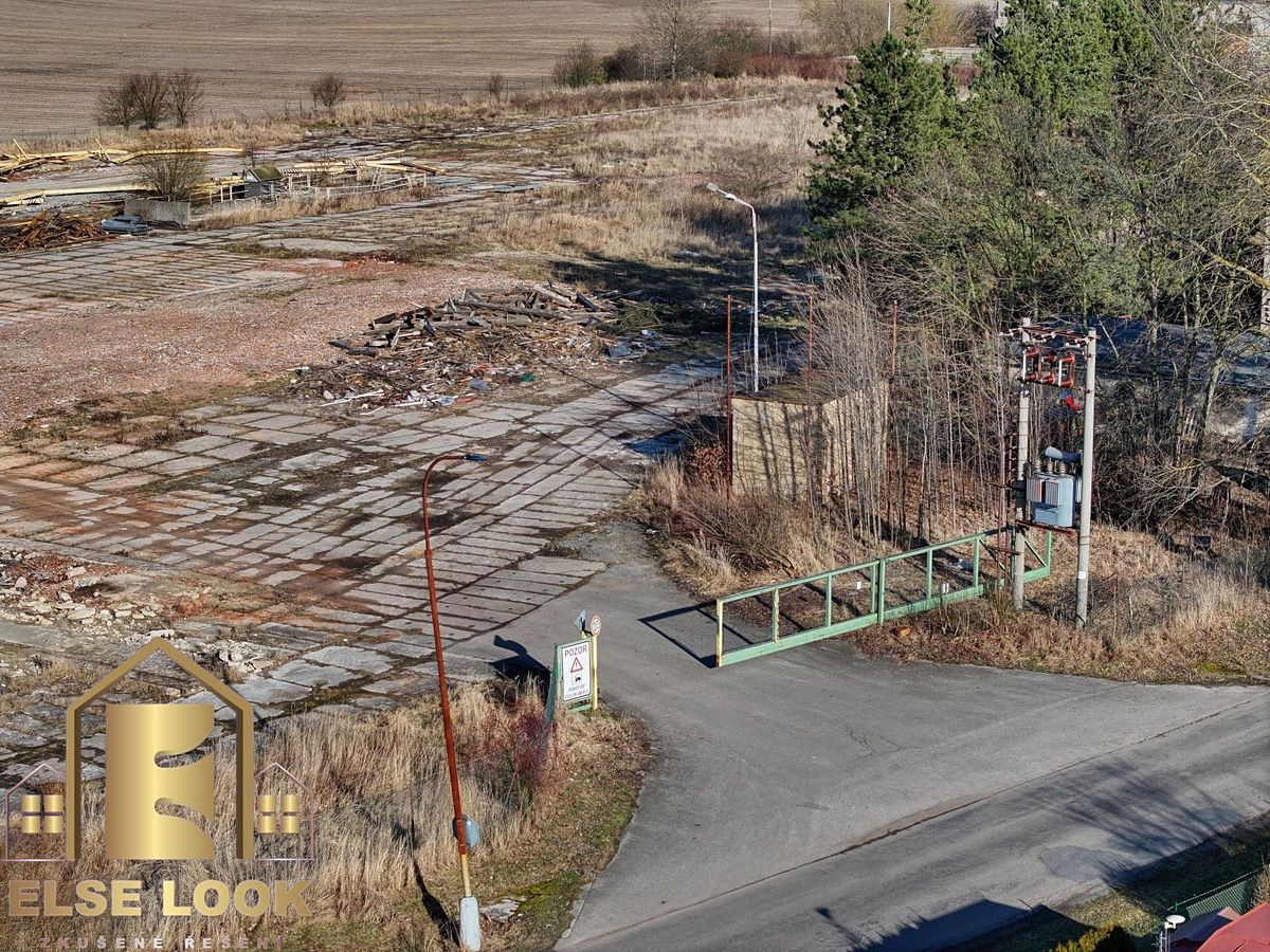 Pronájem komerčního pozemku 29000 m² – fotografie 5