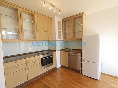 Pronájem bytu 3+kk 141 m² (Mezonet)