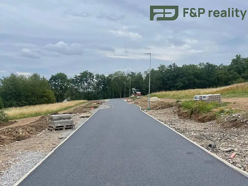 Prodej stavebního pozemku 1044 m², Malešov – náhled fotky 1