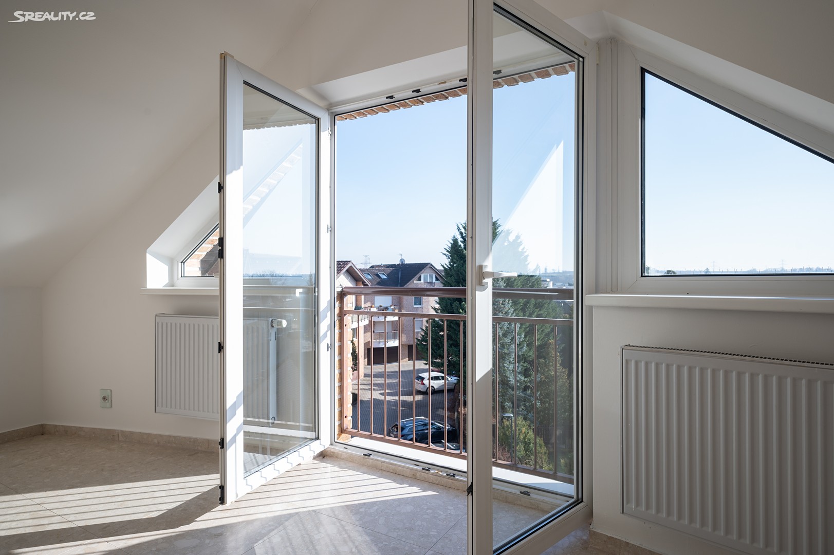 Prodej bytu 3+1 134 m² (Podkrovní) – pohled 6