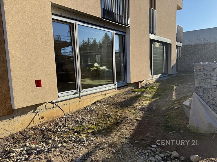 Pronájem komerčního prostoru, 270 m² (3 z 7)