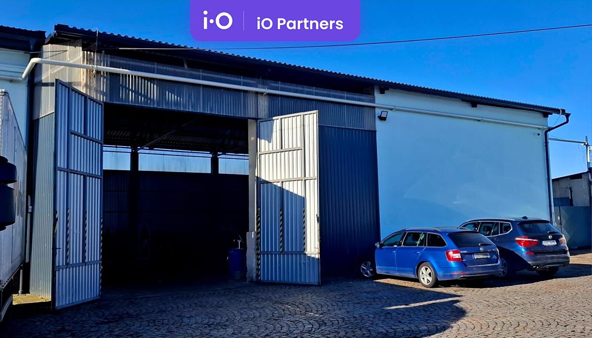 Pronájem skladového prostoru 300 m² – fotografie 2