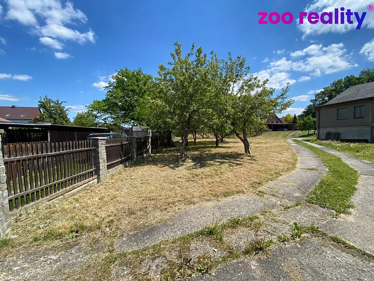 Prodej stavebního pozemku 1327 m²