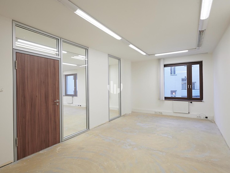 Комерційне приміщення в оренду, 186 м² (7 з 10)