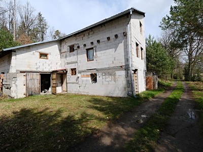 Prodej  rodinného domu 250 m², pozemek 1 054 m² — photo 2