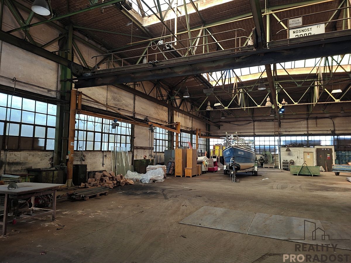 Pronájem skladového prostoru 700 m² – fotografie 3