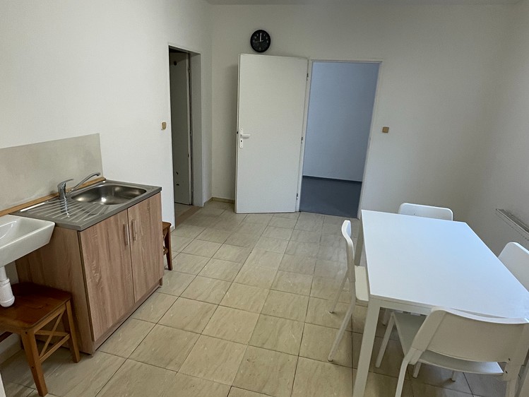 Prodej komerčního prostoru, 777 m² (32 z 46)
