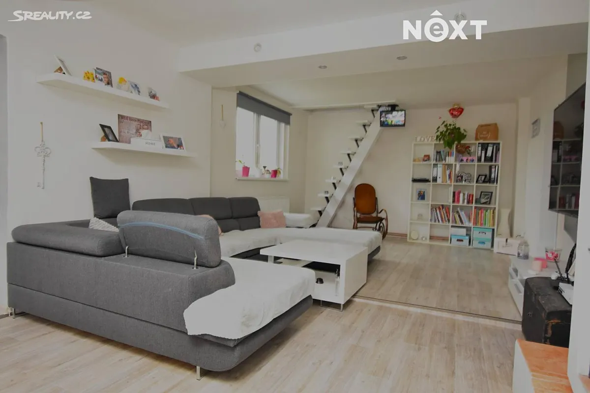 Prodej rodinného domu 185 m², pozemek 598 m² – pohled 4
