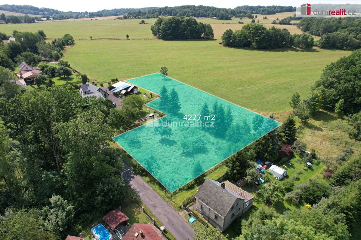Prodej stavebního pozemku 4227 m², Libouchec – fotka 1 z 3
