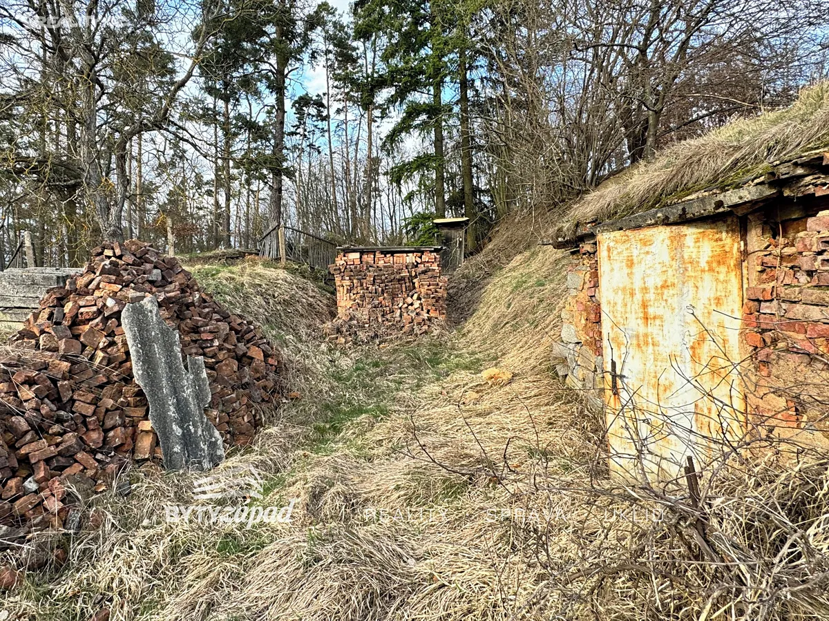 Prodej stavebního pozemku 2115 m² - Widok 4