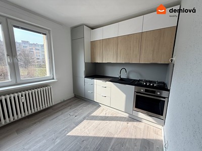 Pronájem bytu 1+1 38 m²