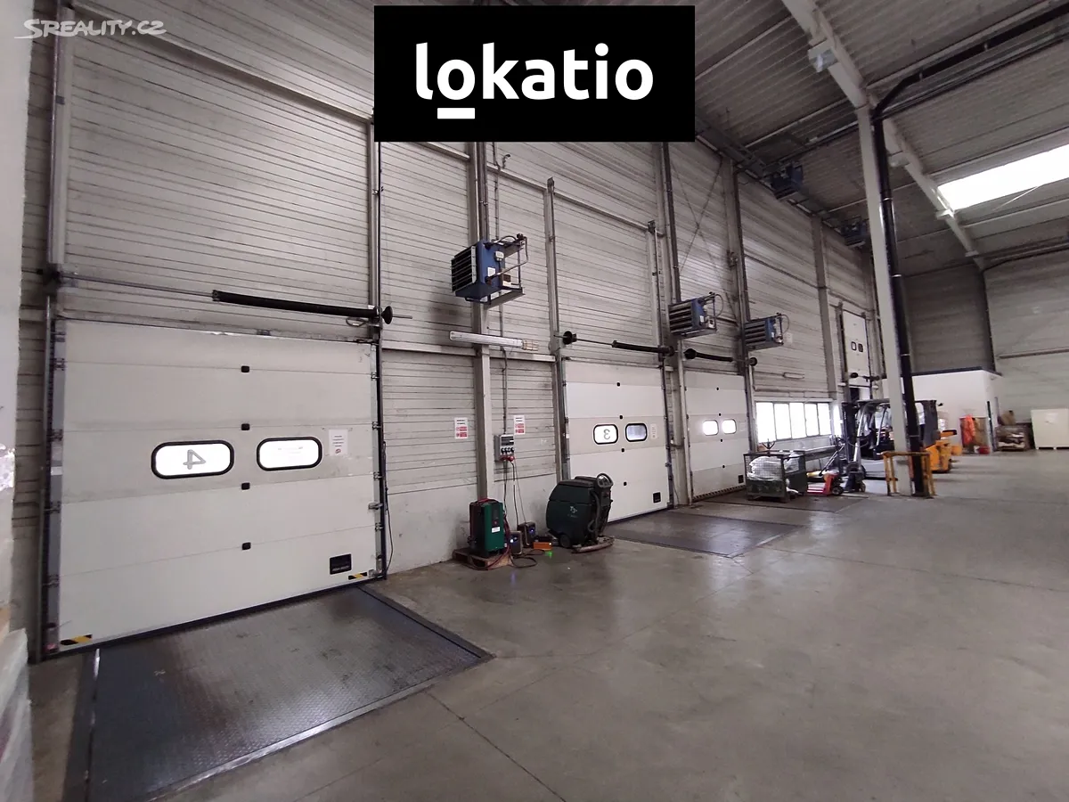 Pronájem skladového prostoru 2041 m²