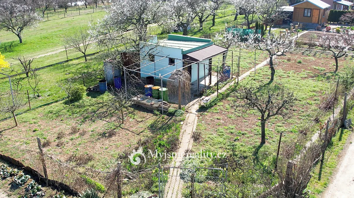 Prodej zahrady 561 m²