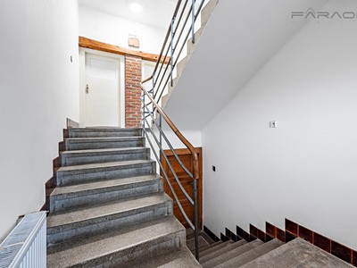 Prodej  rodinného domu 550 m², pozemek 1 261 m² — photo 5