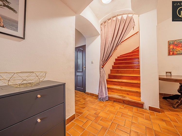 Prodej domu, 300 m² (43 z 56)