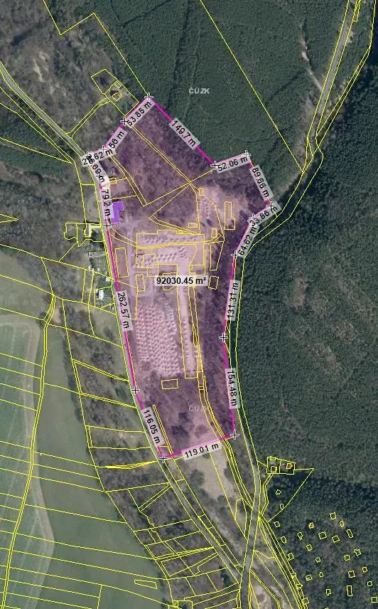 Pronájem komerčního pozemku 1000 m²