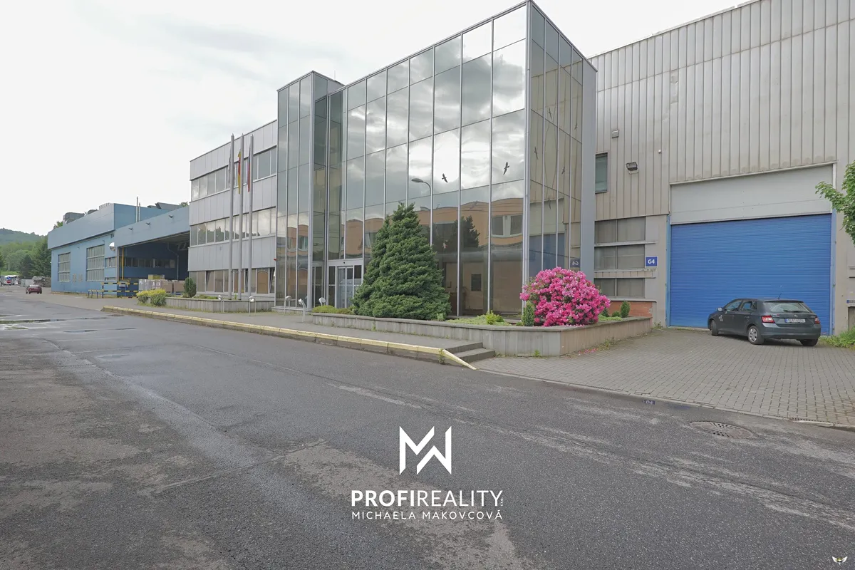 Pronájem kanceláře 660 m²