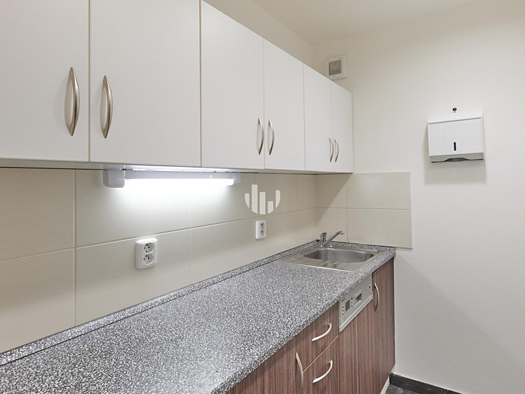 Комерційне приміщення в оренду, 186 м² (5 з 10)