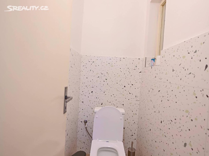 Pronájem kanceláře 26 m² – pohled 5
