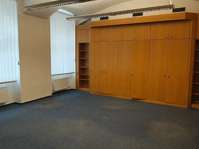 Pronájem kanceláře 89 m², Praha – náhled fotky 3
