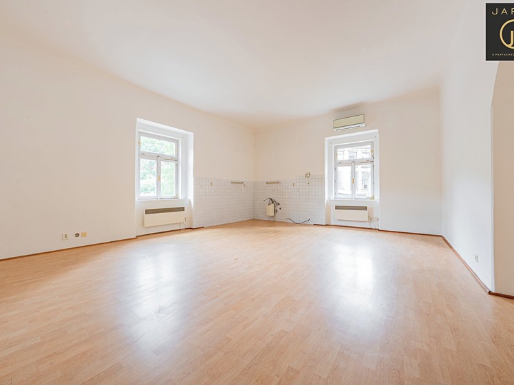 Prodej domu, 300 m² (35 z 56)