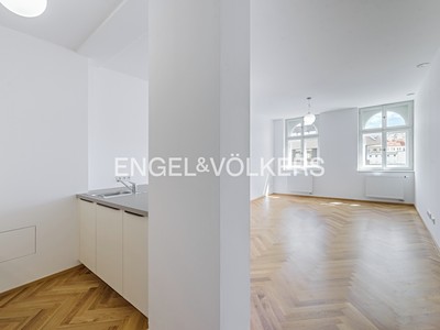 Pronájem bytu 3+kk 85 m²