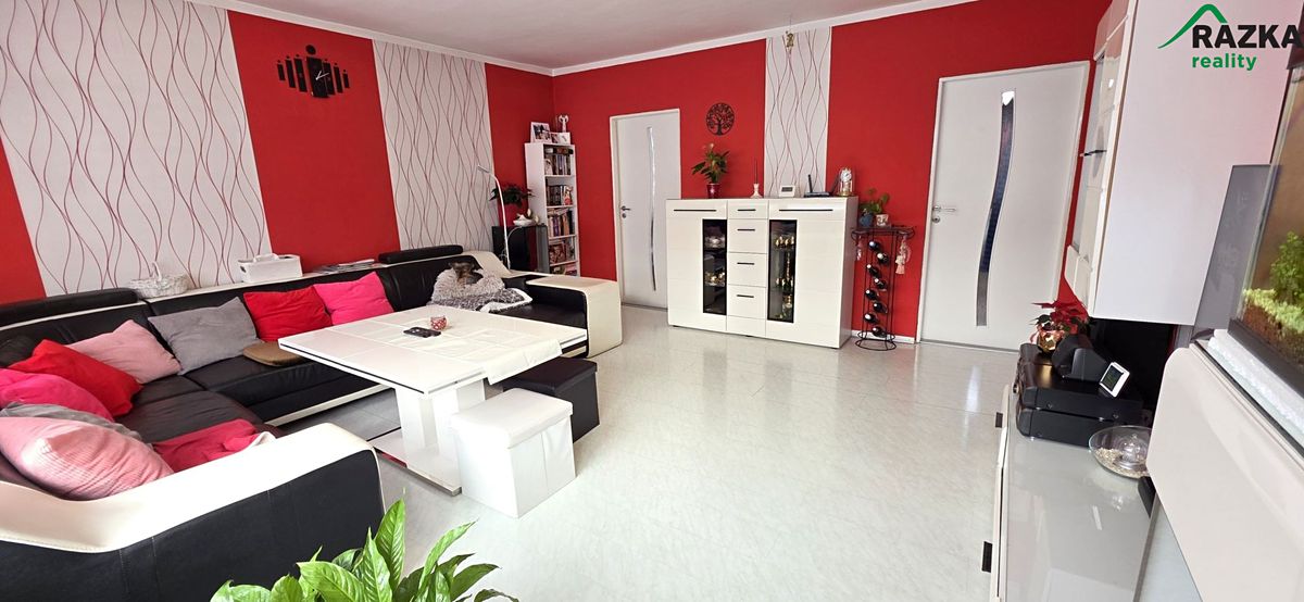 Prodej rodinného domu 160 m², pozemek 845 m² – fotografie 4