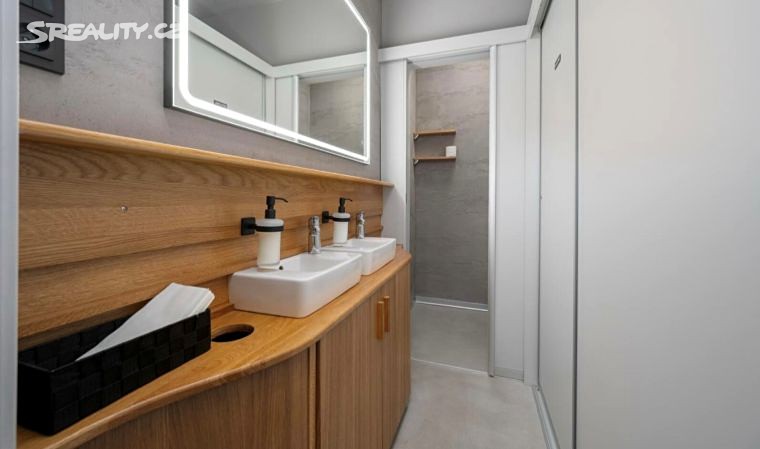 Prodej obchodního prostoru 48 m² – pohled 3