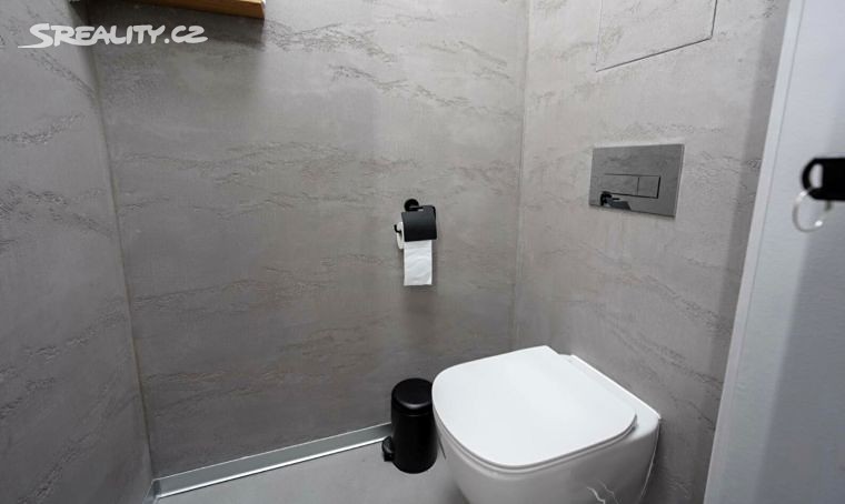 Prodej obchodního prostoru 48 m² – pohled 4