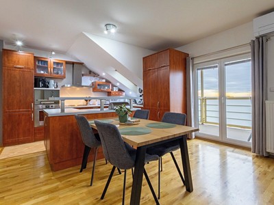 Prodej bytu 2+kk 127 m² (Podkrovní)