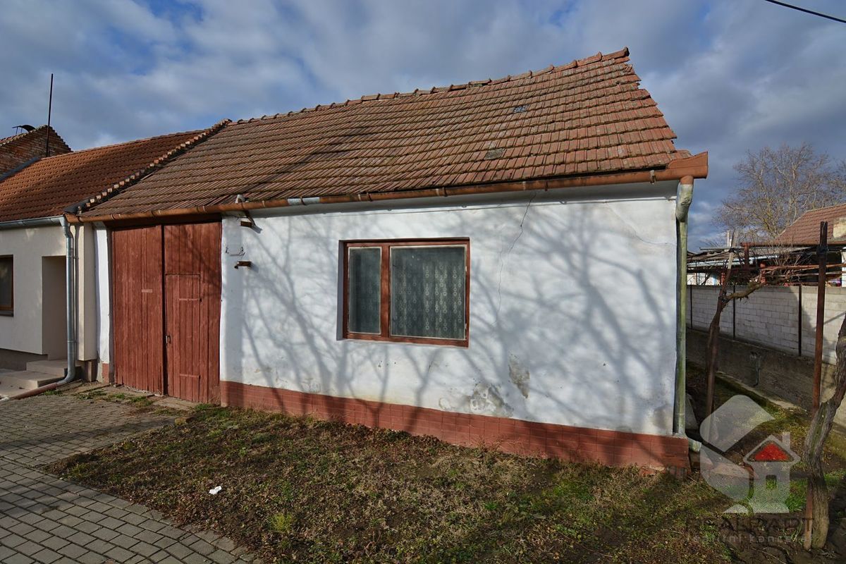 Prodej rodinného domu 94 m², pozemek 167 m² – fotografie 2