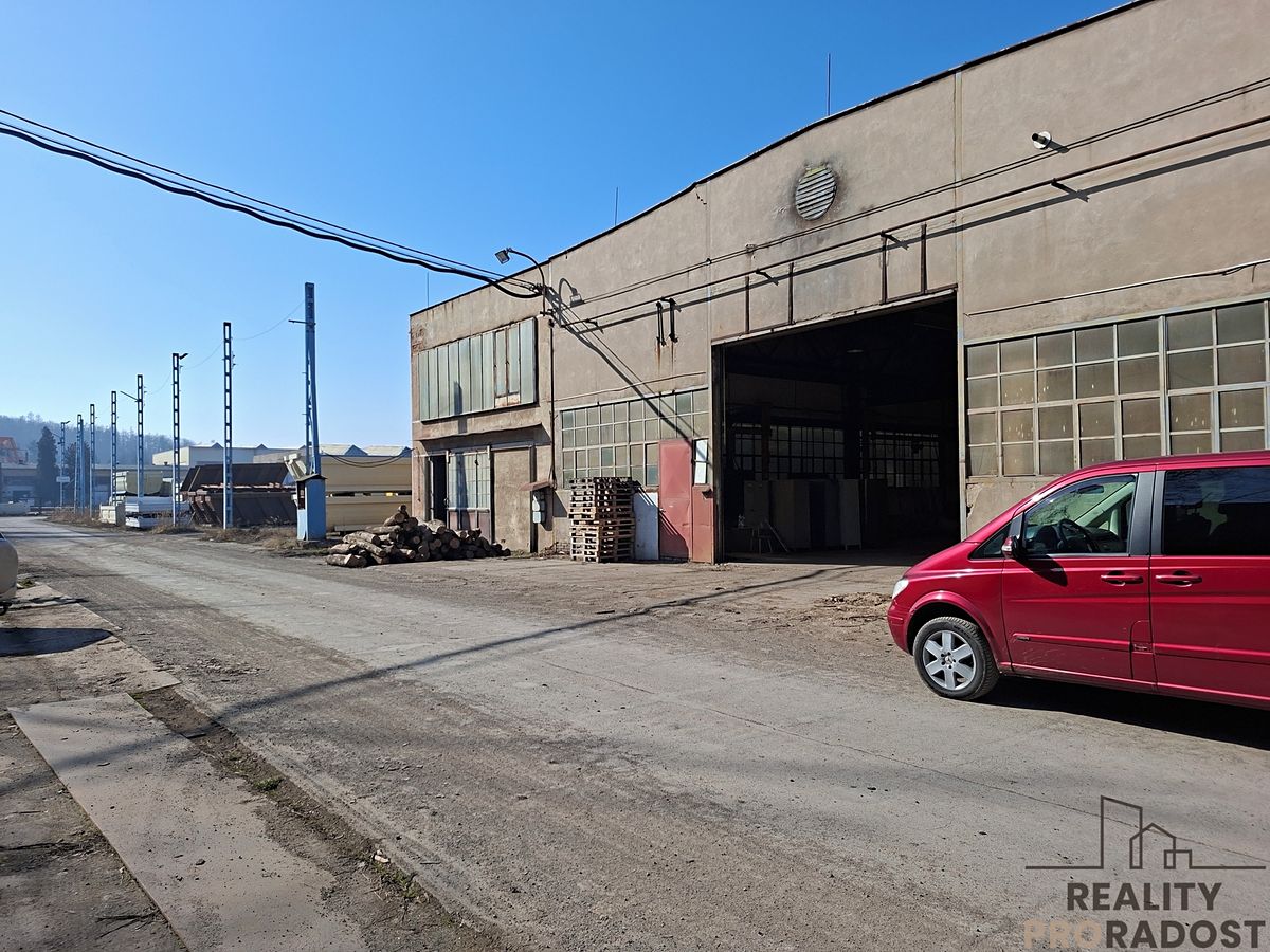 Pronájem skladového prostoru 700 m²