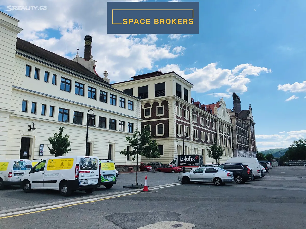 Pronájem kanceláře 4000 m², Praha